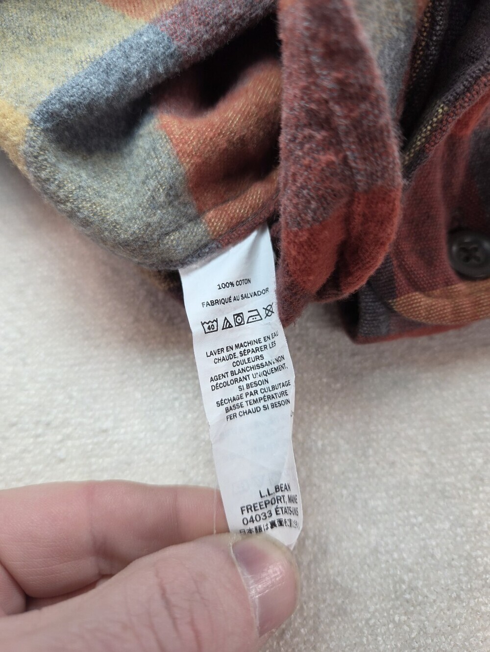 L.L.Bean Chamois Cloth Flannel Shirt LT Plaid - Picture 6 of 7